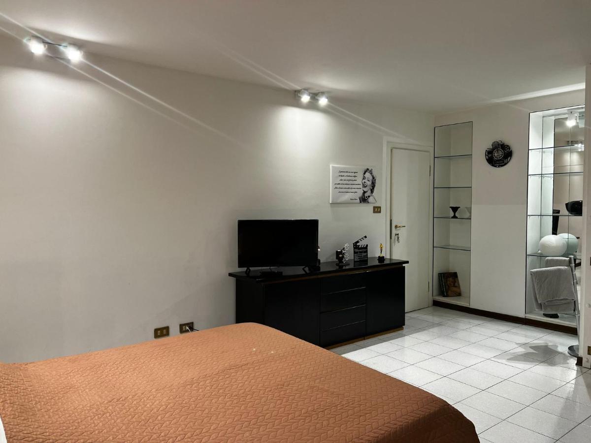 Vie D'Acqua Piccola Venezia - Oberdan City Center Болоня Екстериор снимка